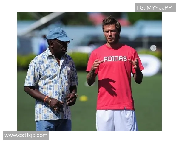 外国足球明星畅游长城感受中华文化魅力与历史底蕴